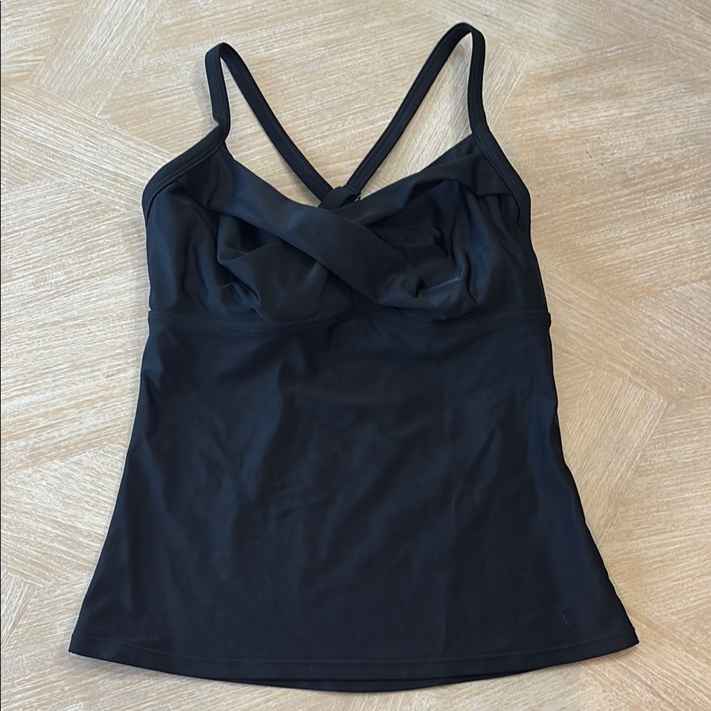 Athleta Black 34D/DD twist front tankini top